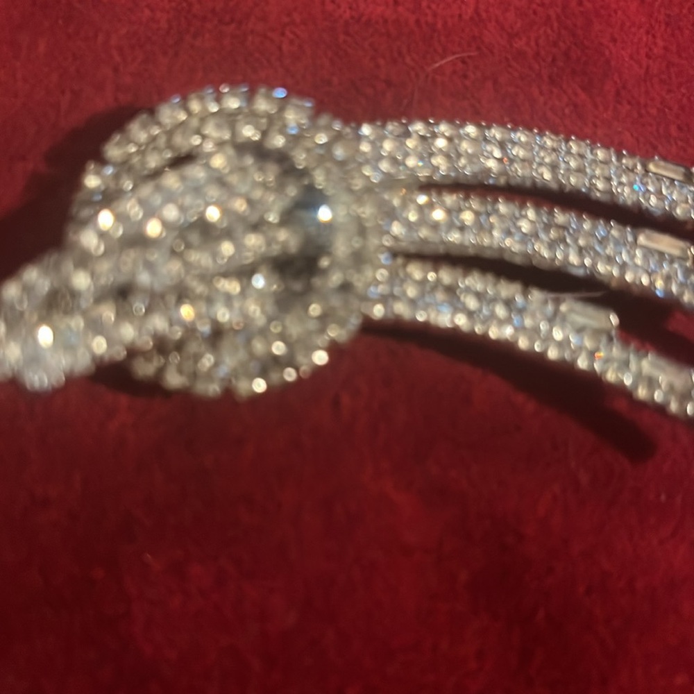 Vintage crystal broach